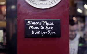 Simon's Place, Dublino