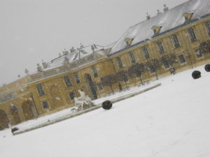 castello di Schönbrunn, Vienna, coperto dalla neve