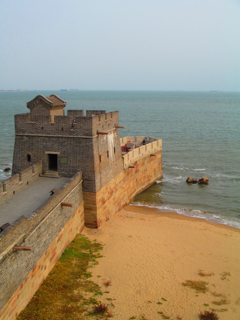 Shanhaiguan, dove la Grande muraglia si getta in mare