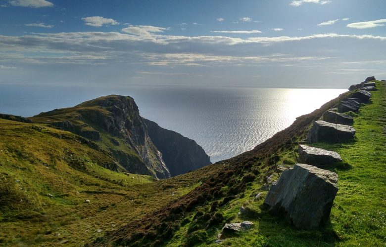 strada panoramica in Irlanda dell'ovest